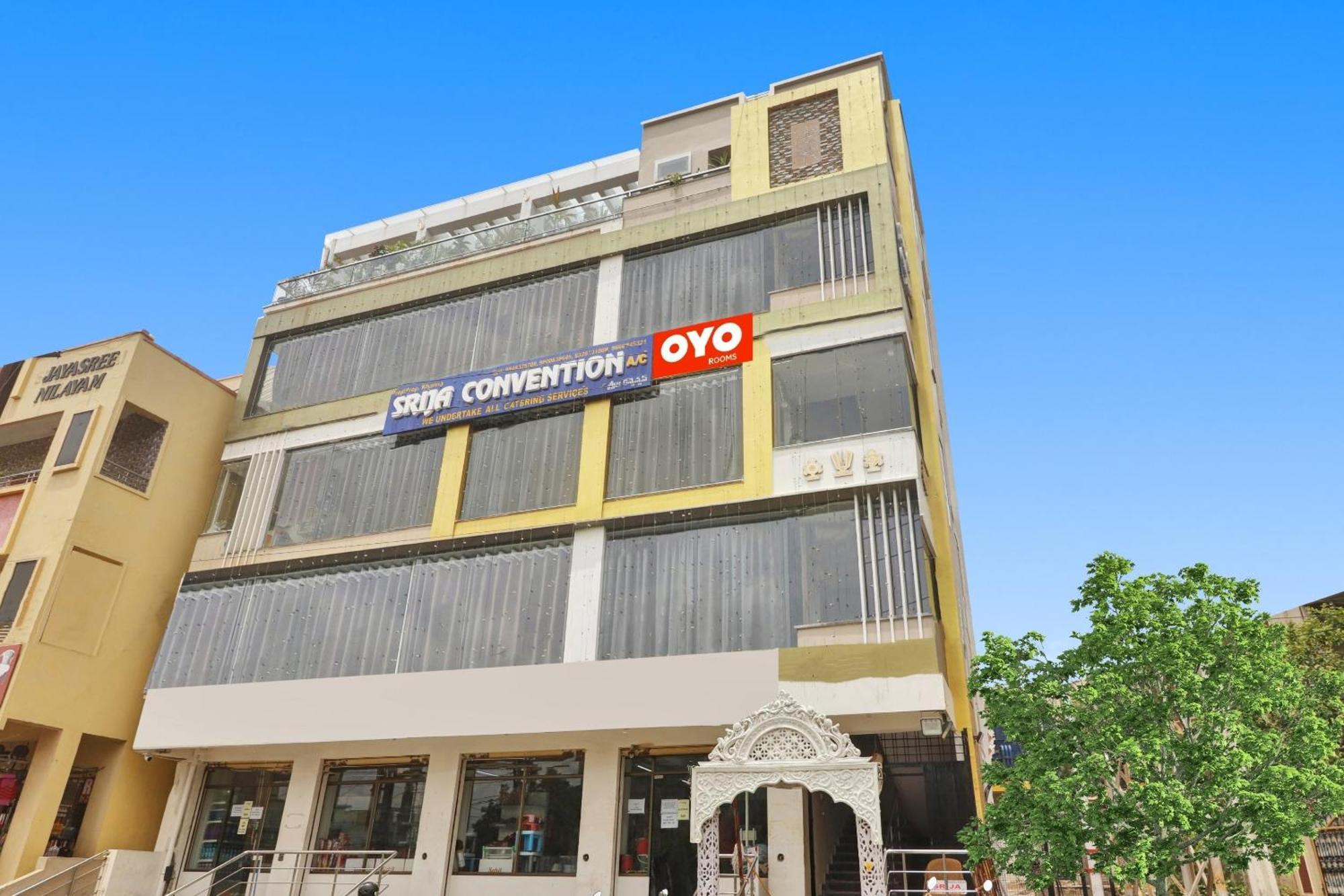 Super Hotel O Dk Reddy Square Hyderabad Exterior foto