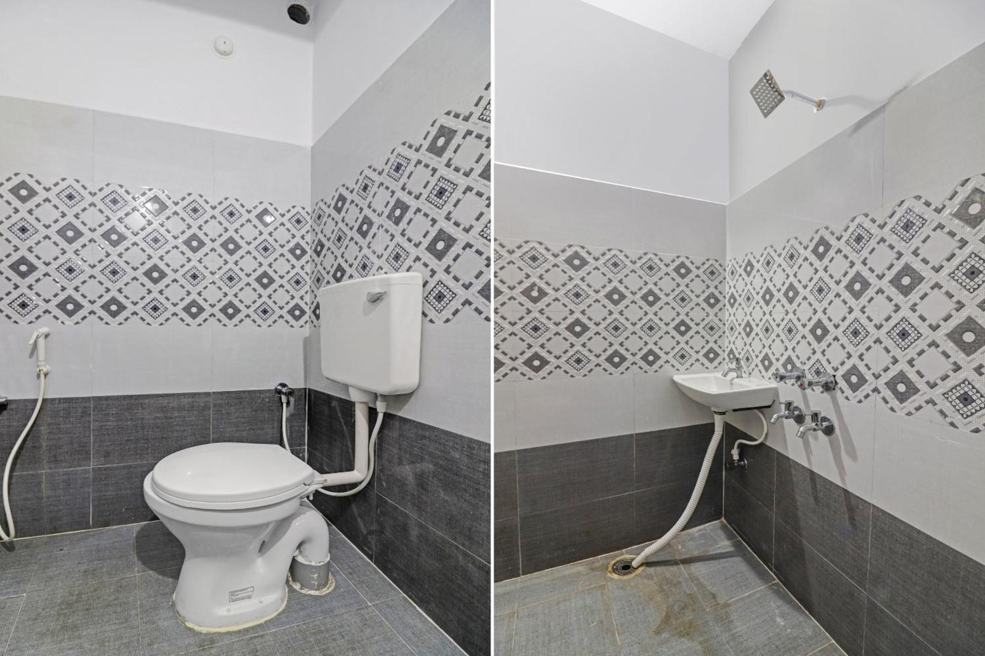 Super Hotel O Dk Reddy Square Hyderabad Exterior foto