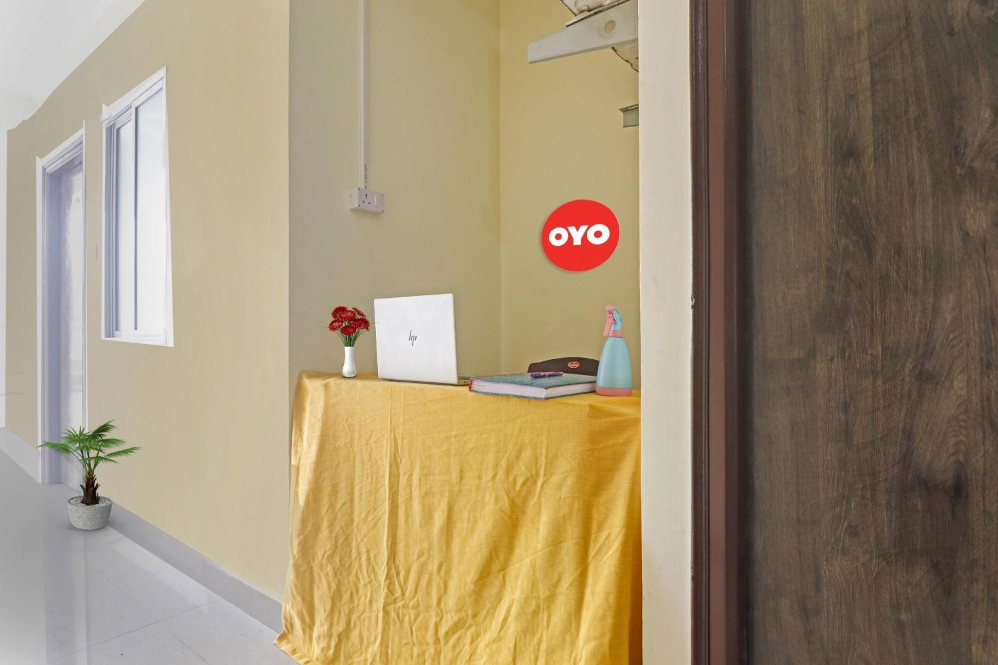 Super Hotel O Dk Reddy Square Hyderabad Exterior foto